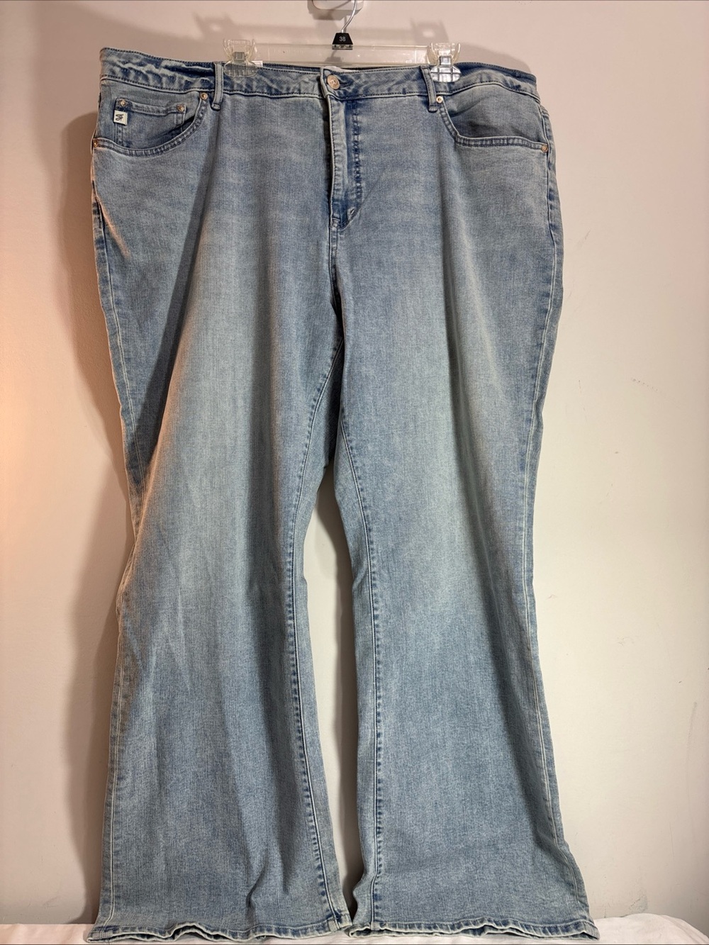 Seven7 Women’s Light Blue Women's Wide-Leg Jeans. J-58
